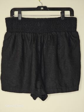 crown & ivy Black Smocked High-Waist Women's Shorts 100% Linen